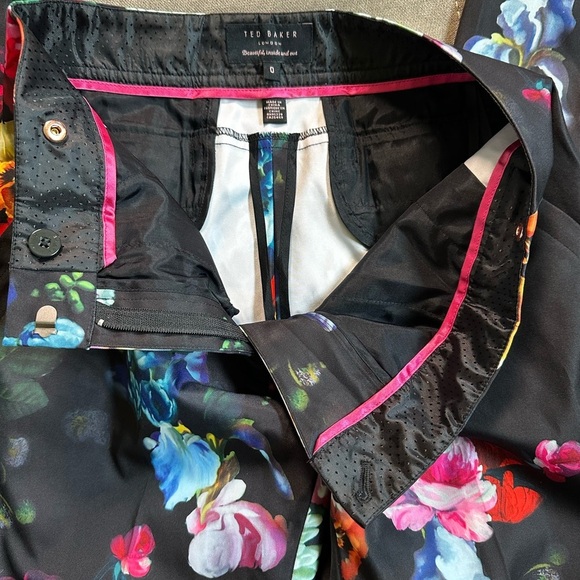 Ted Baker London Black Floral High Waist Women's Shorts - Picture 7 of 14